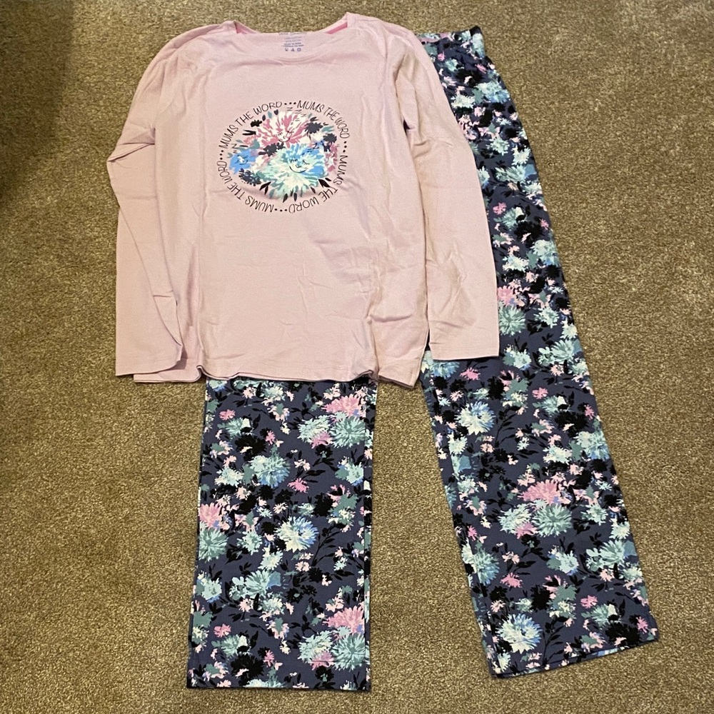 Vera Bradley Women’s Pajama Set